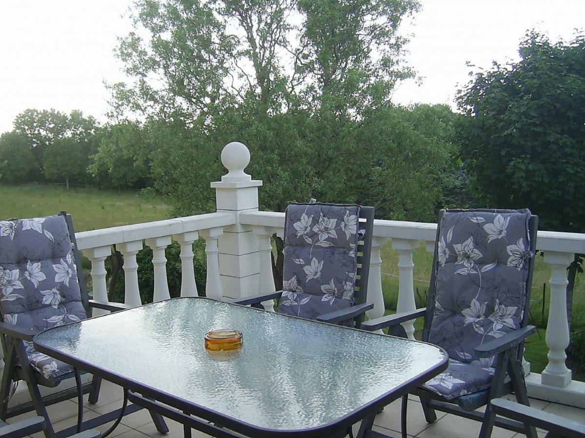 Haus Maria Apartment Olmscheid ภายนอก รูปภาพ